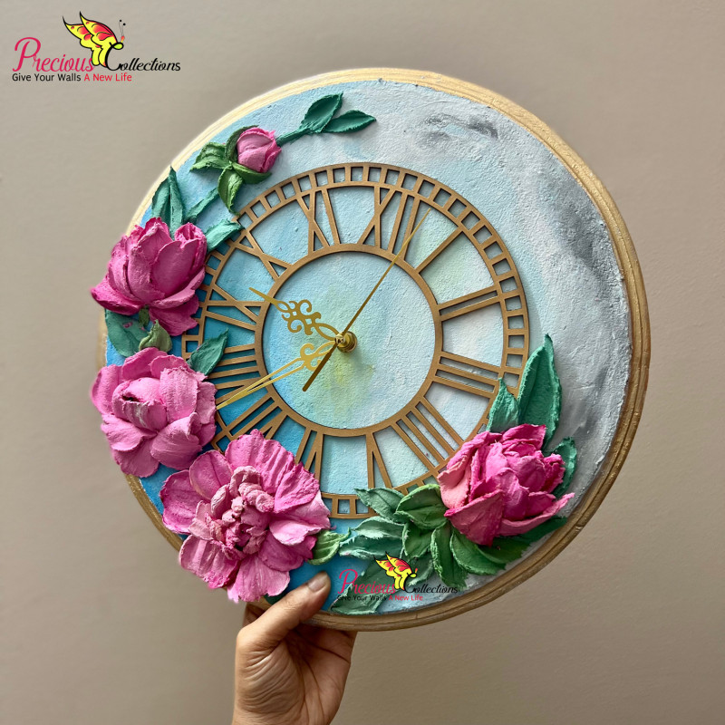 Sculpture Decoration Clock